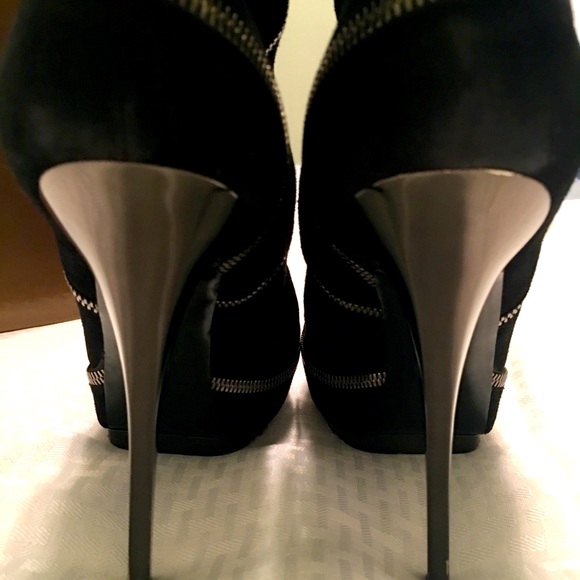 GUCCI Pixies Black Suede Platform Stiletto Heels Ankle Boots Size 39 = US 8.5-9 - Picture 9 of 13